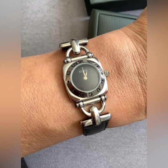 Beautiful GUCCI ladies watch 🌹🌹🌹 - Picture 12 of 12